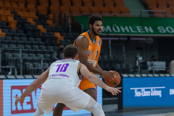 对手通过连 对手通过连